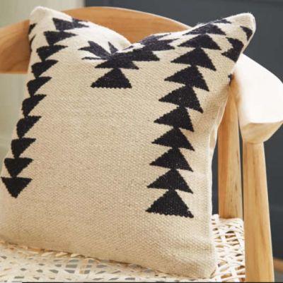 Cynthiann Wool and Cotton Throw Pillow 18"